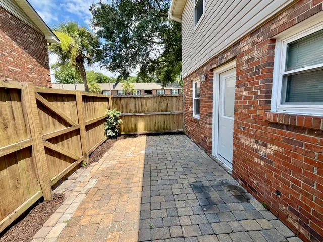 $285,000 | 415 Parkdale Drive, Unit 8F, Charleston, SC 29414