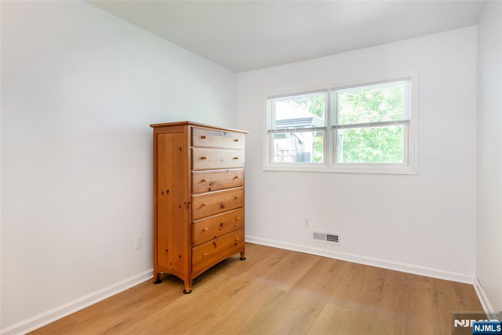 42 Summit Road Oak Ridge, NJ 07438 - Photo 15 of 39
