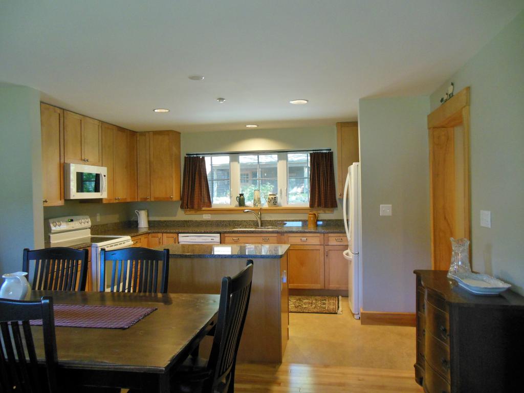 50-b Unit 1c Steele Road Peterborough, NH 03458 - Photo 5 of 13