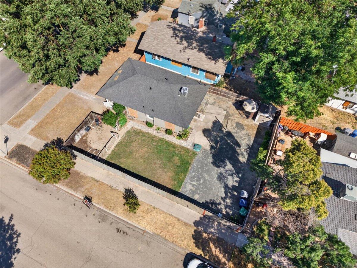 1407 E Street Reedley, CA 93654 - Photo 30 of 32