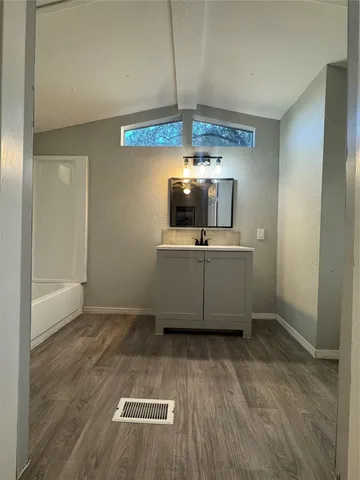 $1,300 | 20868 Canterbury Lane, Porter, TX 77365