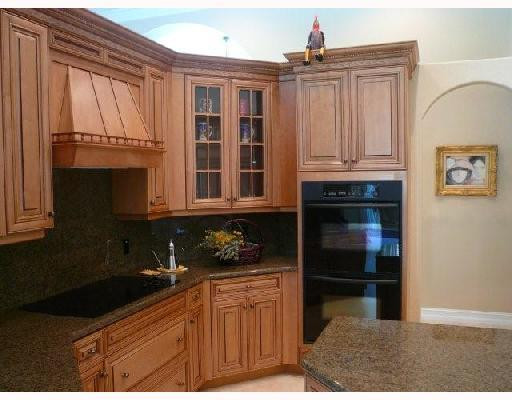 750 Ranch Road Weston, FL 33326 - Photo 4 of 16 Kitchen