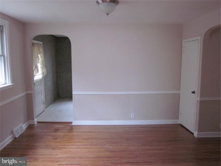 2757 Rhawn Street Philadelphia, PA 19152 - Photo 3 of 12 Gallery Image 3