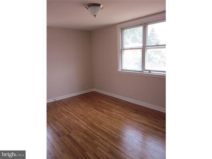 2757 Rhawn Street Philadelphia, PA 19152 - Photo 9 of 12 Gallery Image 9