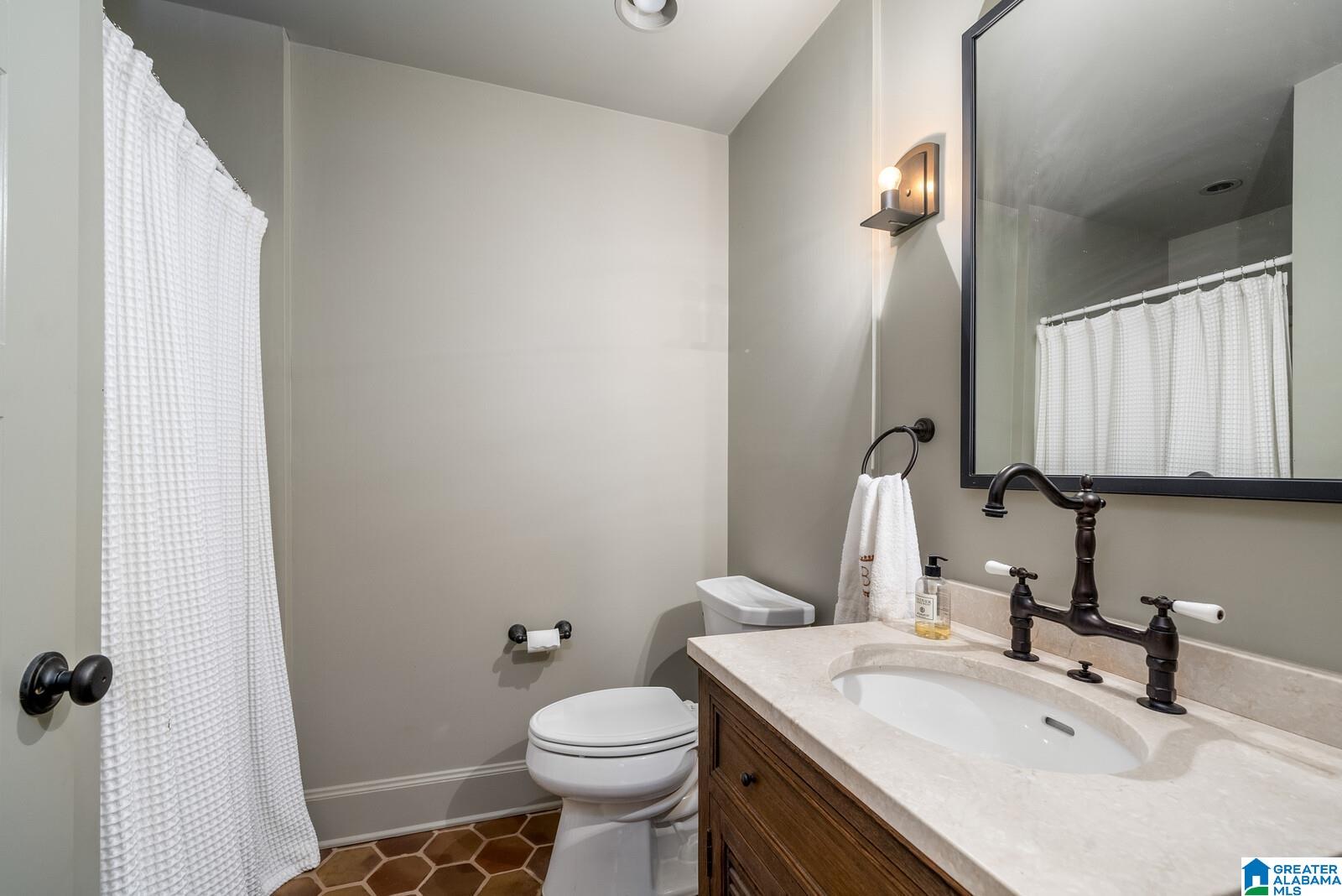 4325 Altamont Road Birmingham, AL 35213 - Photo 50 of 80