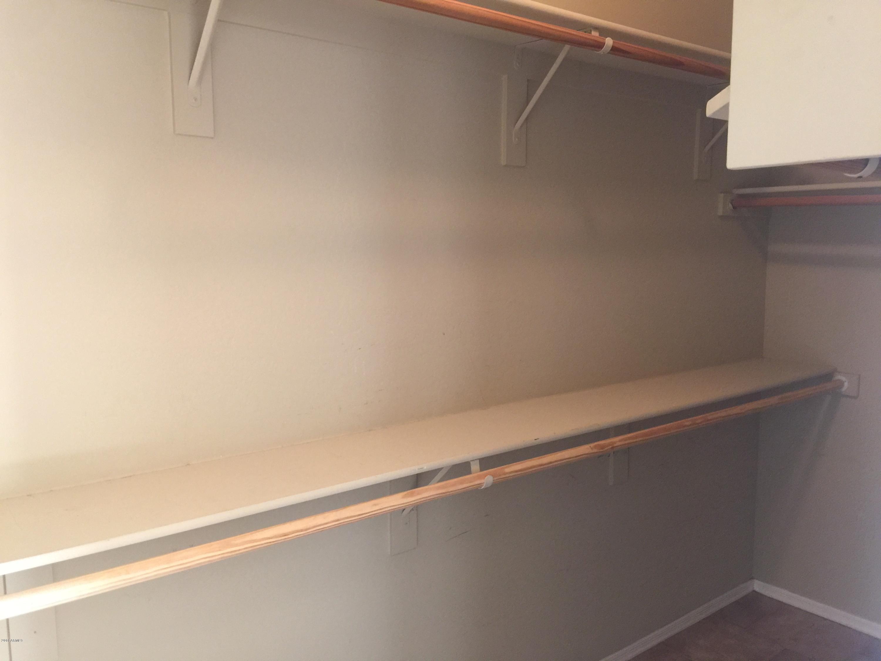 929 East Harwell Road Phoenix, AZ 85042 - Photo 16 of 20 Smalley - 4 of 19