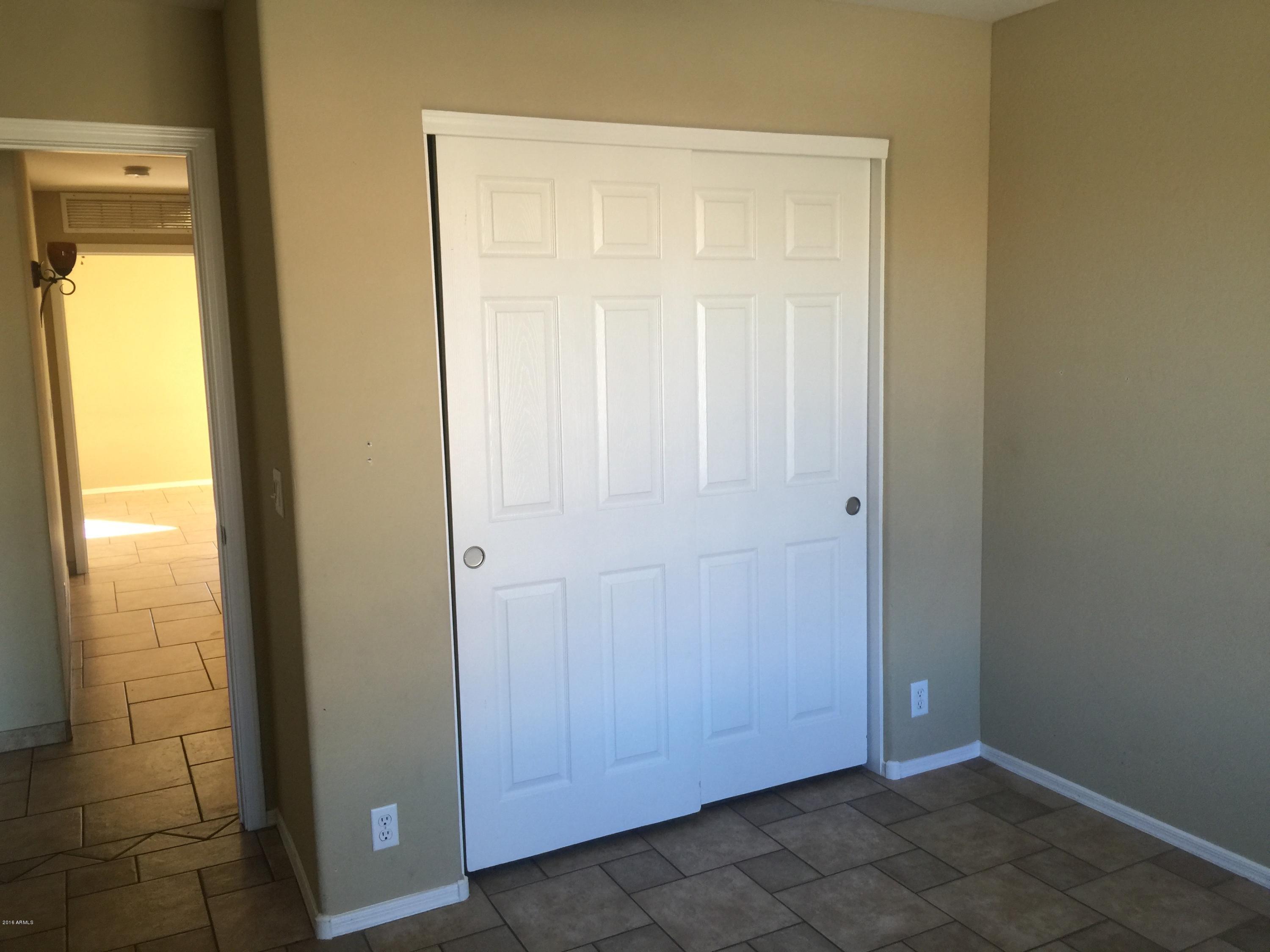 929 East Harwell Road Phoenix, AZ 85042 - Photo 18 of 20 Smalley - 9 of 19