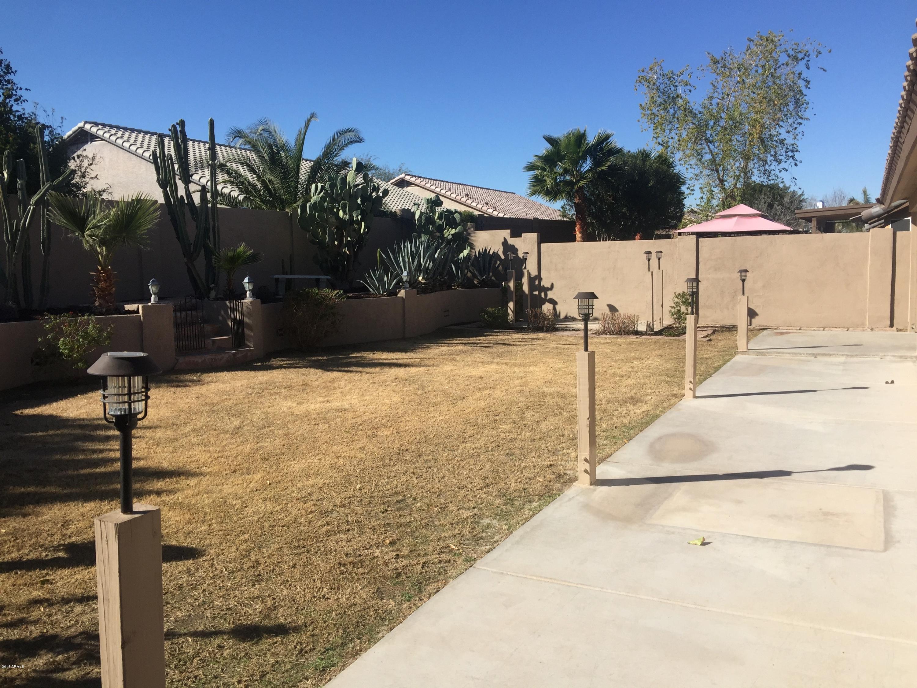 929 East Harwell Road Phoenix, AZ 85042 - Photo 10 of 20 Smalley - 17 of 19