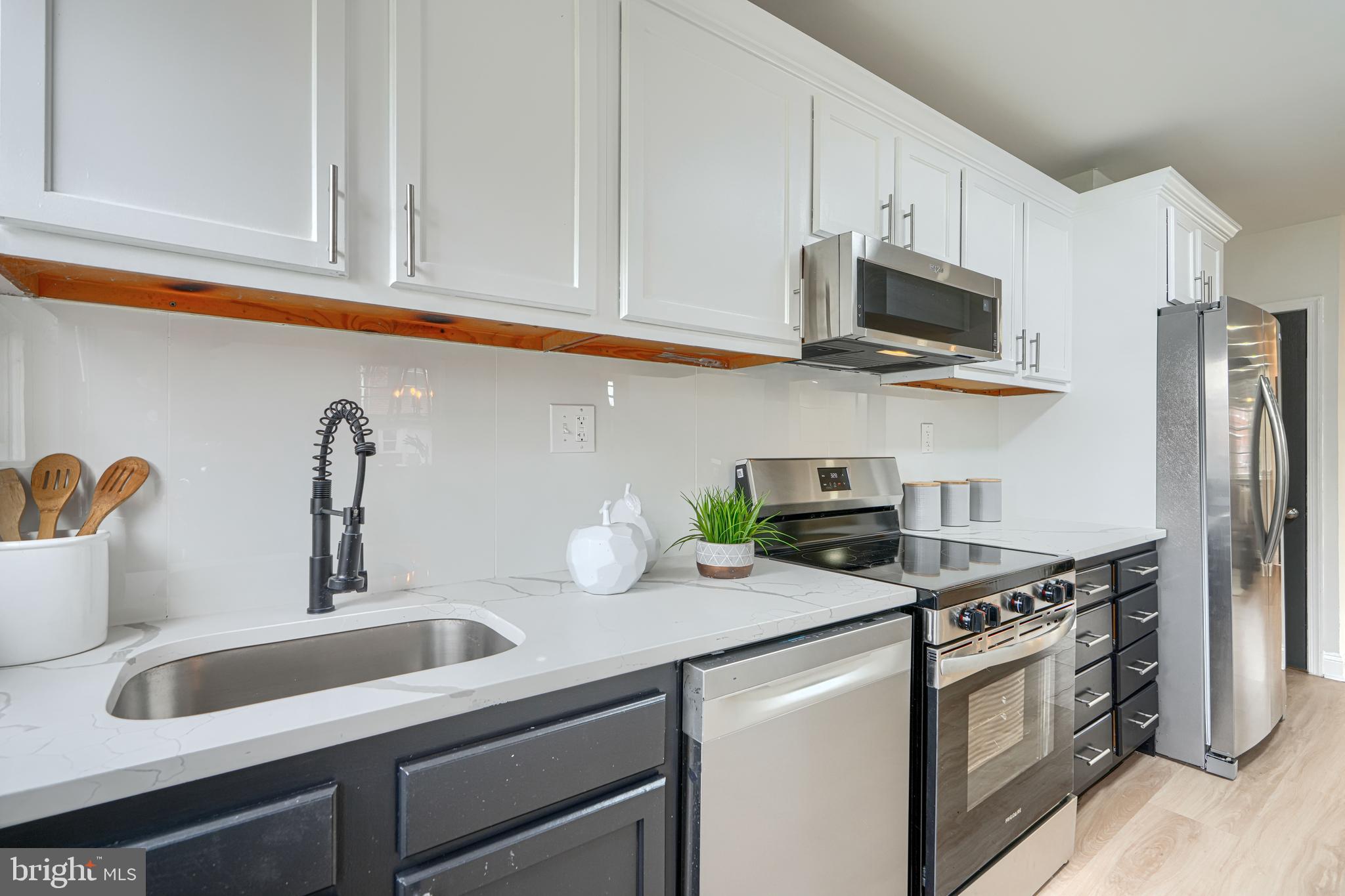 3901 Mountwood Road Baltimore, MD 21229 - Photo 14 of 40