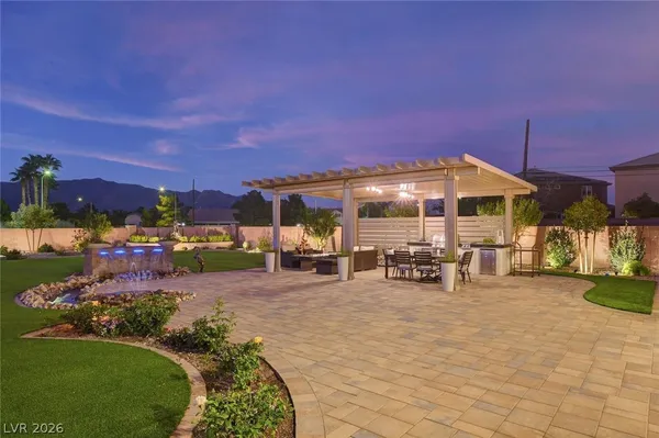 $1,399,900 | 5702 Kings Blf Avenue, Las Vegas, NV 89131