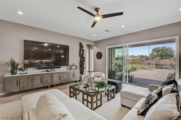 $1,399,900 | 5702 Kings Blf Avenue, Las Vegas, NV 89131