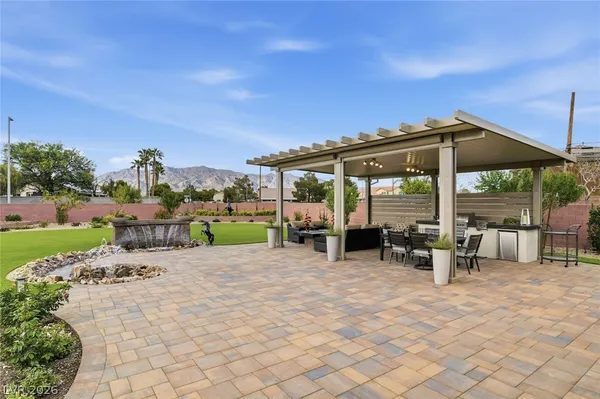 $1,399,900 | 5702 Kings Blf Avenue, Las Vegas, NV 89131