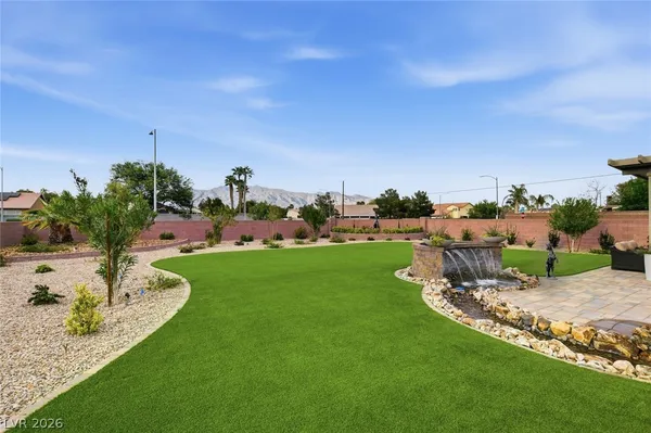 $1,399,900 | 5702 Kings Blf Avenue, Las Vegas, NV 89131