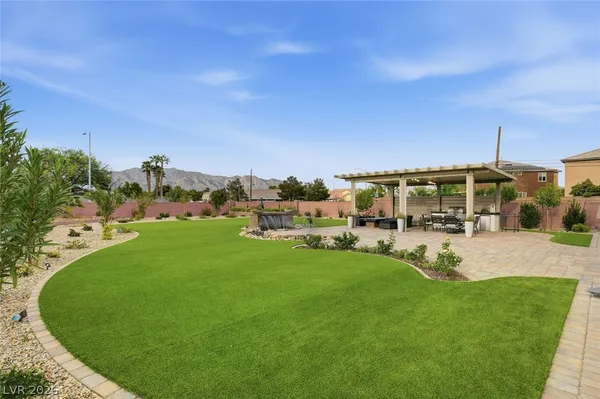 $1,399,900 | 5702 Kings Blf Avenue, Las Vegas, NV 89131