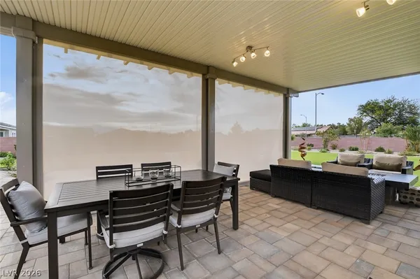 $1,399,900 | 5702 Kings Blf Avenue, Las Vegas, NV 89131