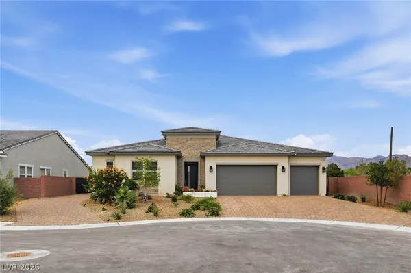 $1,399,900 | 5702 Kings Blf Avenue, Las Vegas, NV 89131