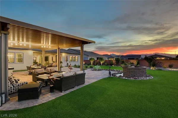 $1,399,900 | 5702 Kings Blf Avenue, Las Vegas, NV 89131