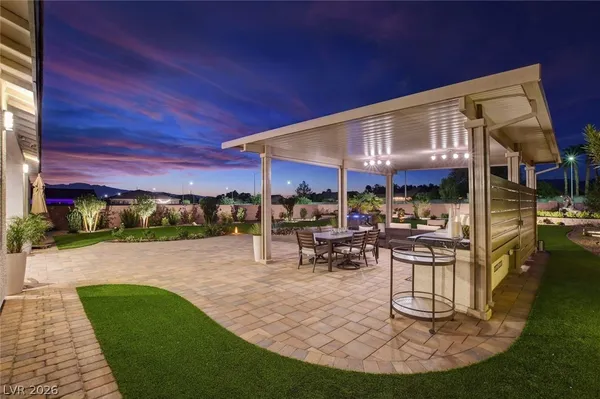 $1,399,900 | 5702 Kings Blf Avenue, Las Vegas, NV 89131