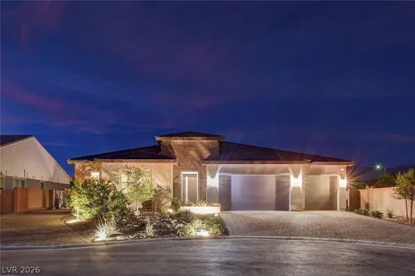 $1,399,900 | 5702 Kings Blf Avenue, Las Vegas, NV 89131
