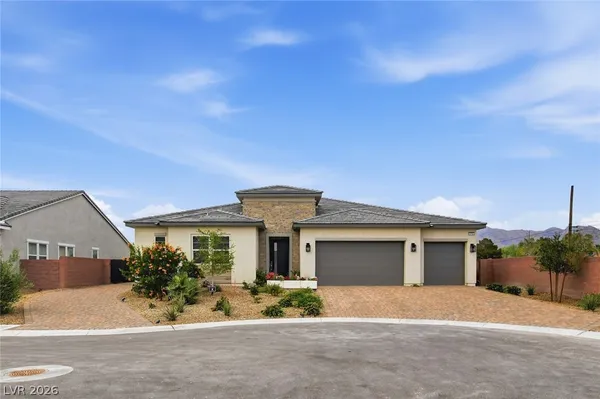 $1,399,900 | 5702 Kings Blf Avenue, Las Vegas, NV 89131