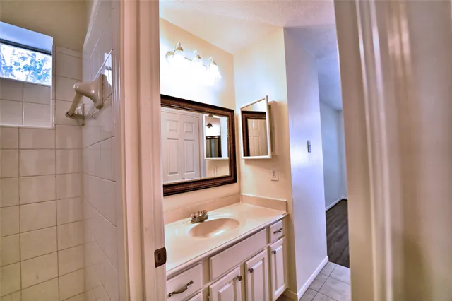 $2,500 | 15810 Hollow Rock Drive, Houston, TX 77070