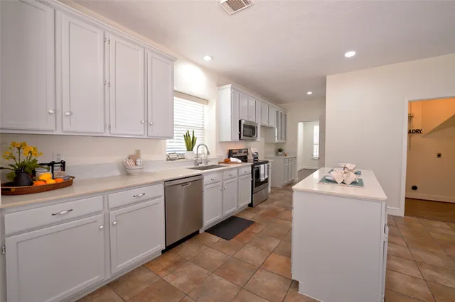 $2,500 | 15810 Hollow Rock Drive, Houston, TX 77070