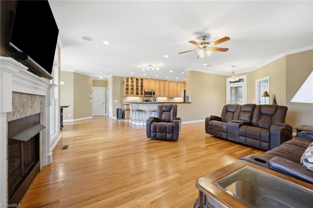 2335 Hohn Road High Point, NC 27263 - Photo 8 of 43