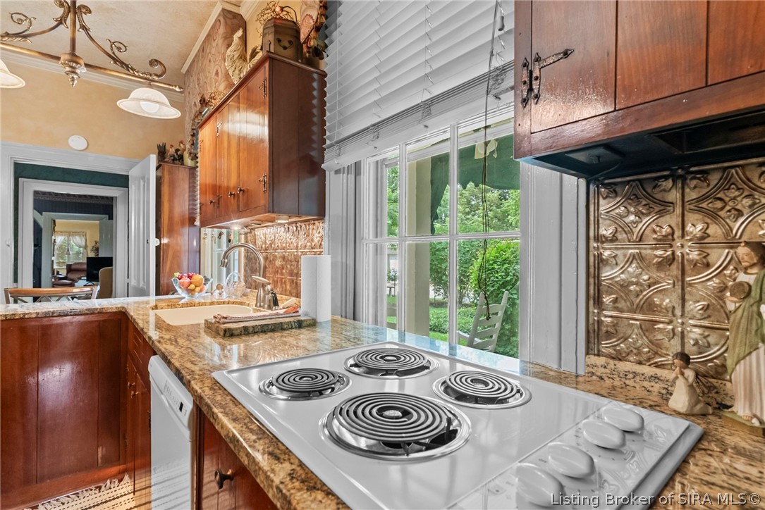 416 East 2nd Street Madison, IN 47250 - Photo 11 of 49