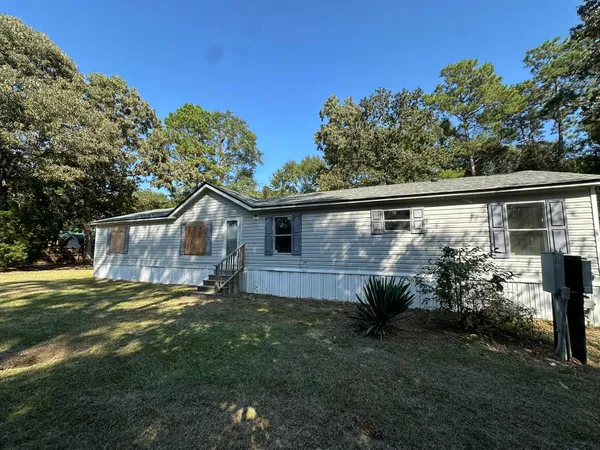 $109,900 | 909 Fauling Road, St. Stephen, SC 29479