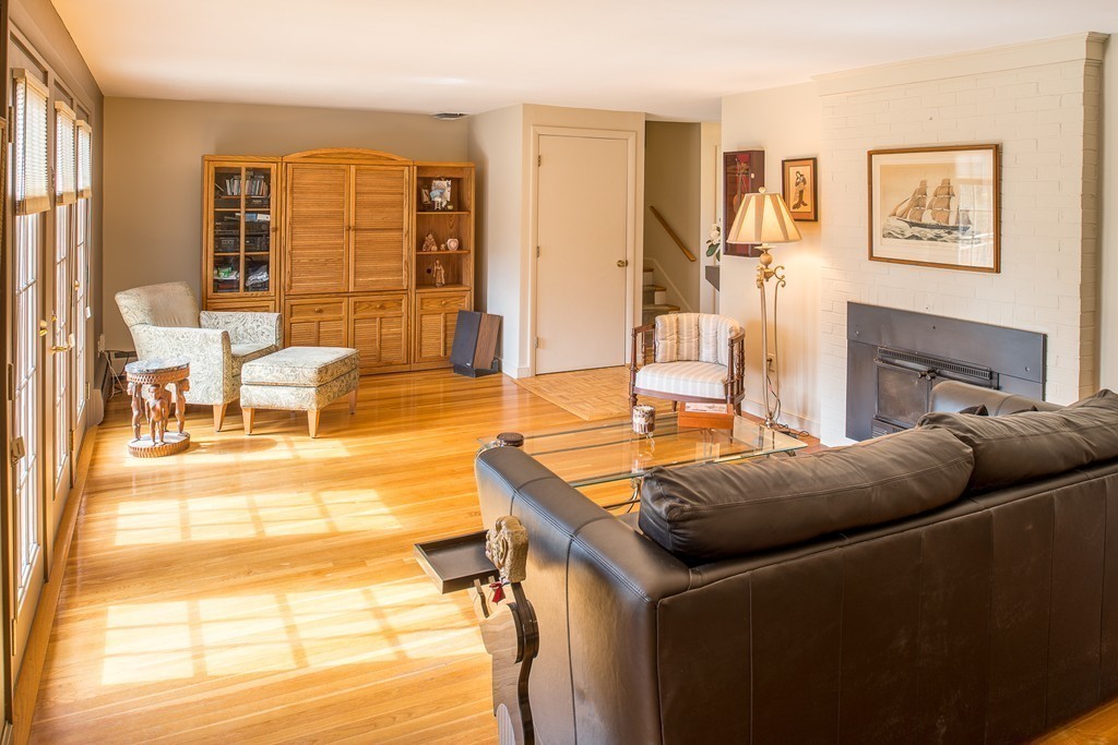 11 Trager Road Marblehead, MA 01945 - Photo 3 of 17