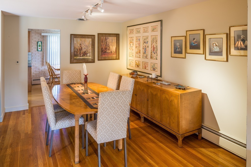 11 Trager Road Marblehead, MA 01945 - Photo 5 of 17