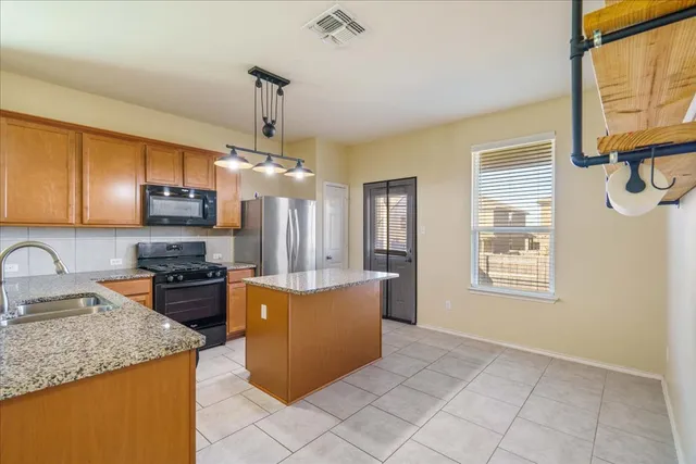 $1,800 | 194 Yellowbark Street, Buda, TX 78610