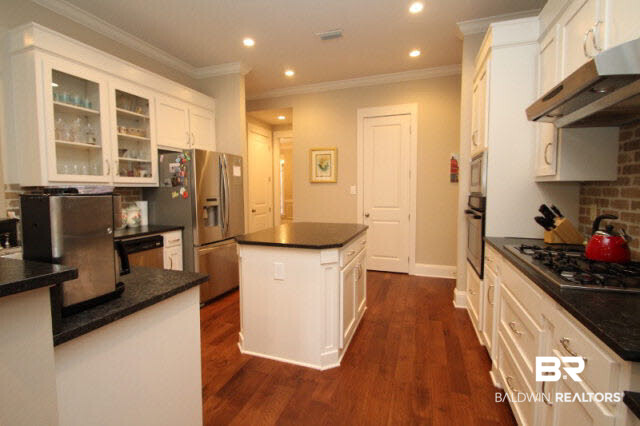 7640 Aikin Court Daphne, AL 36527 - Photo 9 of 29 Kitchen