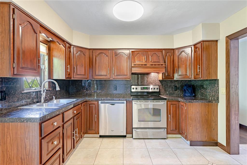 3213 Ridgeway Road Greensburg, PA 15601 - Photo 14 of 27 Gallery Image 14