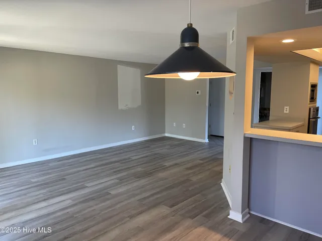 $1,300 | 891 Mh Marina Road, Unit 1, Calabash, NC 28467