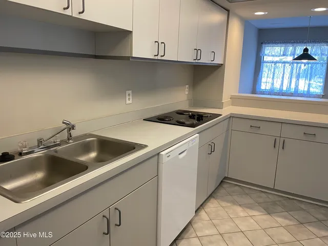 $1,300 | 891 Mh Marina Road, Unit 1, Calabash, NC 28467