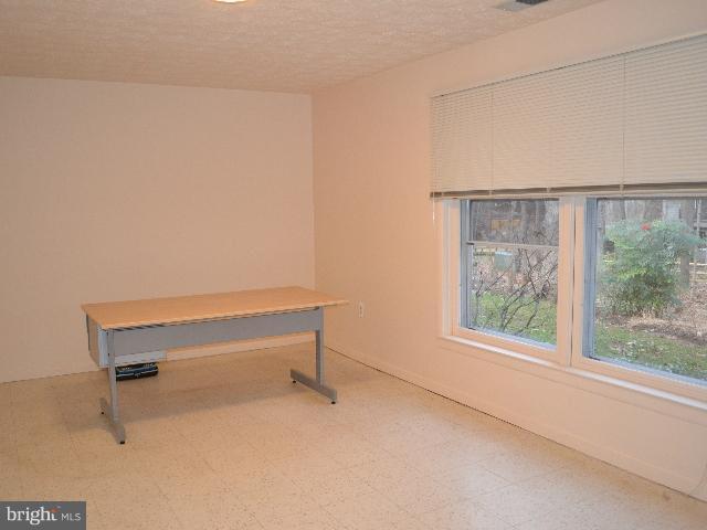 10804 Midsummer Drive Reston, VA 20191 - Photo 16 of 30 Basement