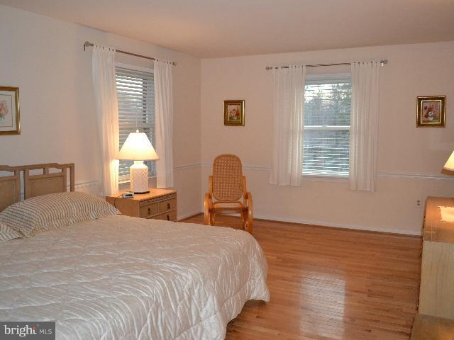 10804 Midsummer Drive Reston, VA 20191 - Photo 25 of 30 Bedroom (Master)