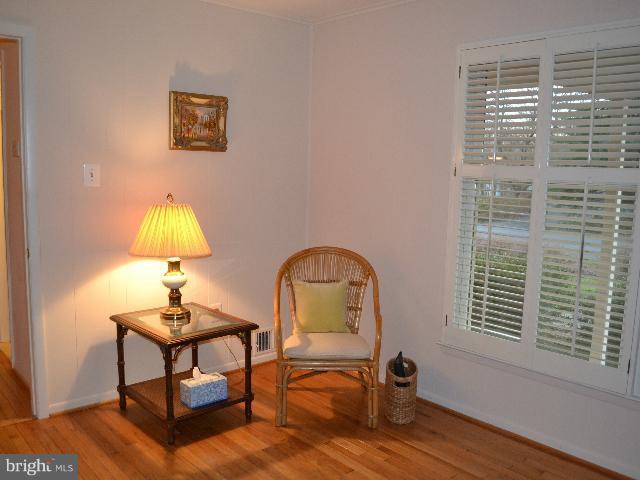 10804 Midsummer Drive Reston, VA 20191 - Photo 6 of 30 Den