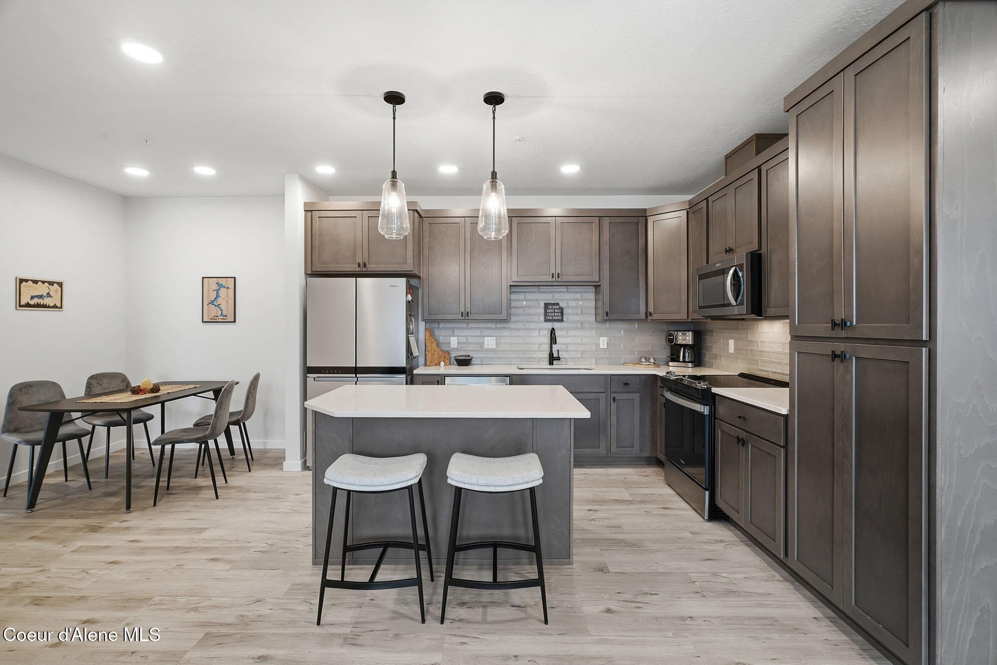 6510 North Atlas Road, Unit 207 Coeur D'Alene, ID 83815 - Photo 12 of 27 Dining / Kitchen