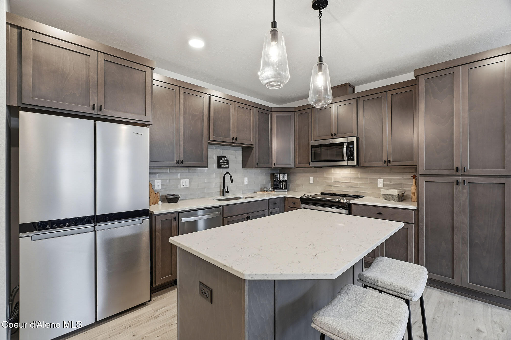 6510 North Atlas Road, Unit 207 Coeur D'Alene, ID 83815 - Photo 13 of 27 Kitchen