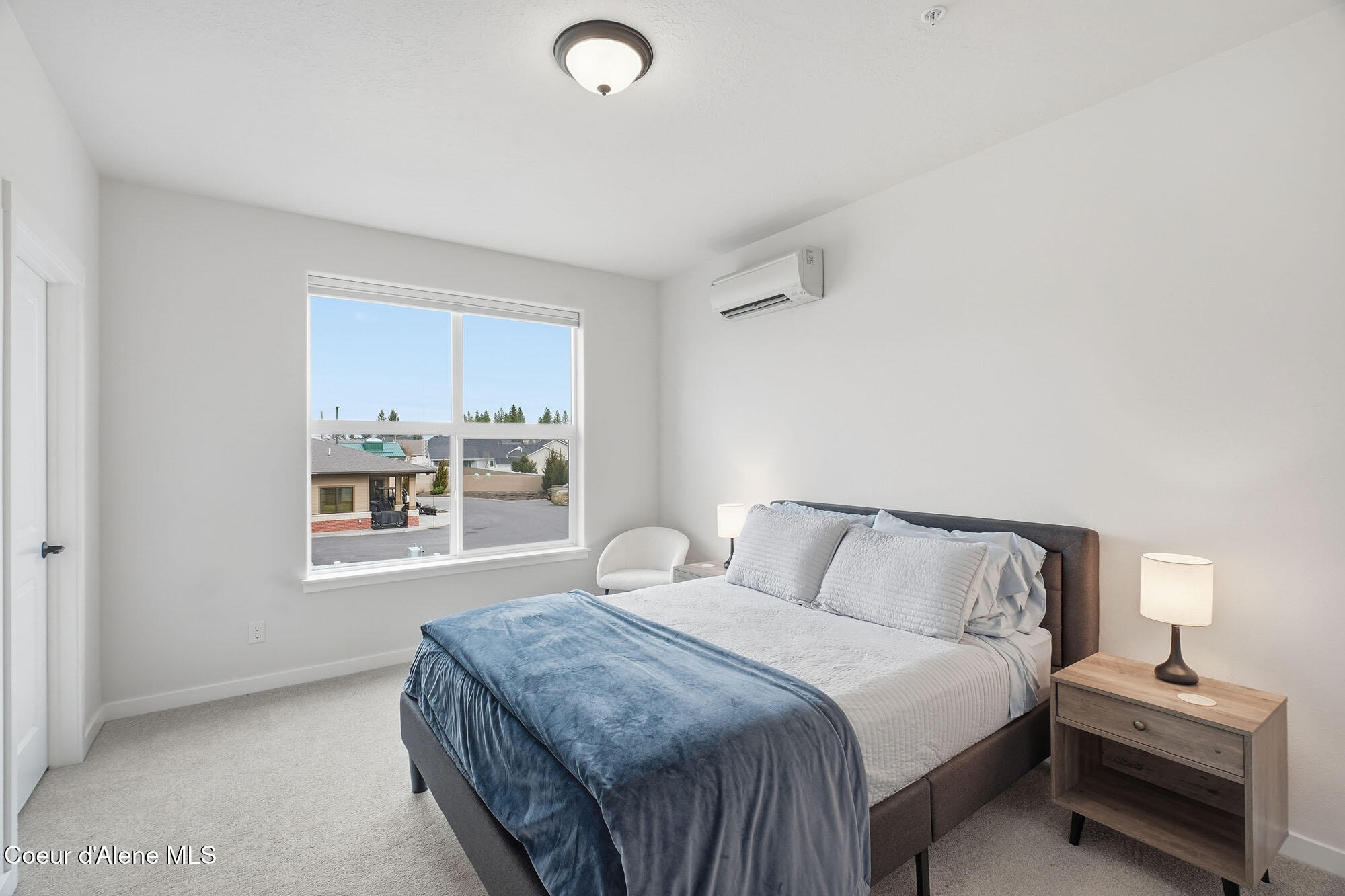 6510 North Atlas Road, Unit 207 Coeur D'Alene, ID 83815 - Photo 19 of 27 Primary Bedroom