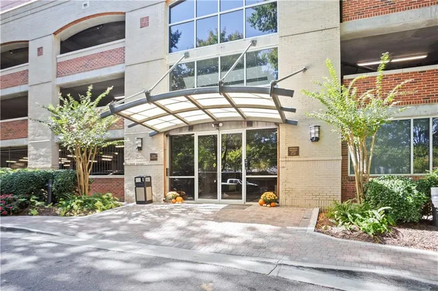 $545,000 | 3180 Mathieson Drive Northeast, Unit 807, Atlanta, GA 30305