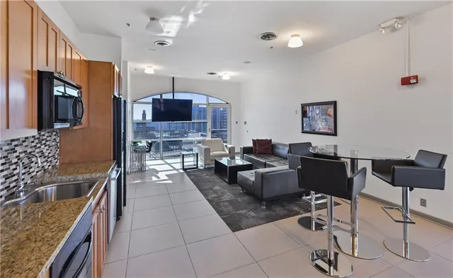 $545,000 | 3180 Mathieson Drive Northeast, Unit 807, Atlanta, GA 30305