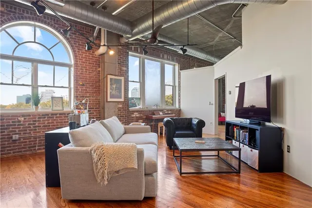 $545,000 | 3180 Mathieson Drive Northeast, Unit 807, Atlanta, GA 30305