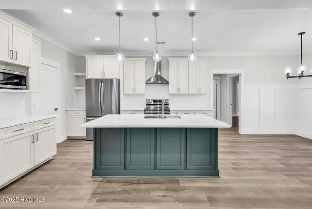 $499,900 | 25 Pinewood Drive, Carolina Shores, NC 28467