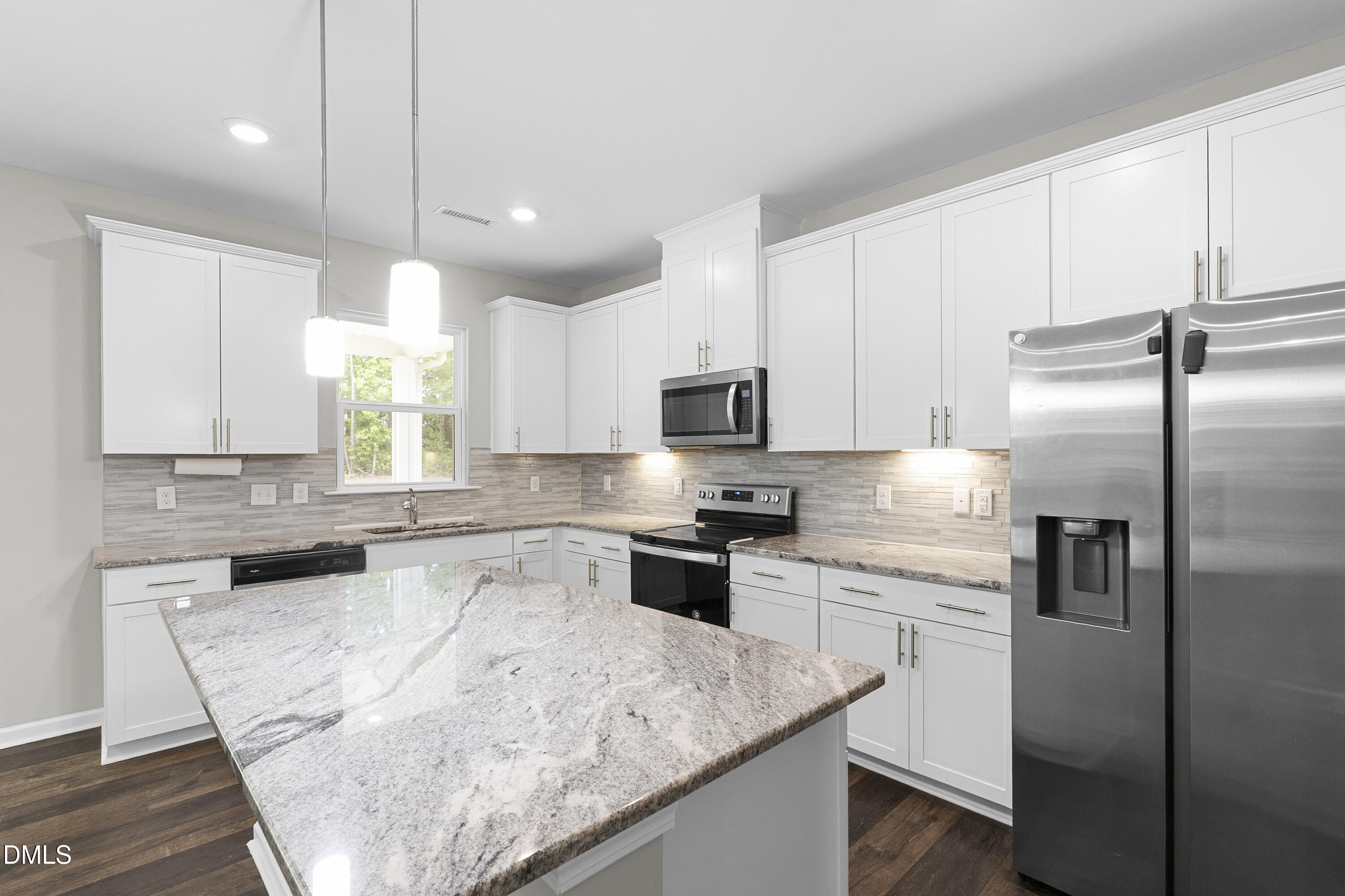 283 Summer Ranch Drive Fuquay-Varina, NC 27526 - Photo 13 of 30 13_kitchen_2