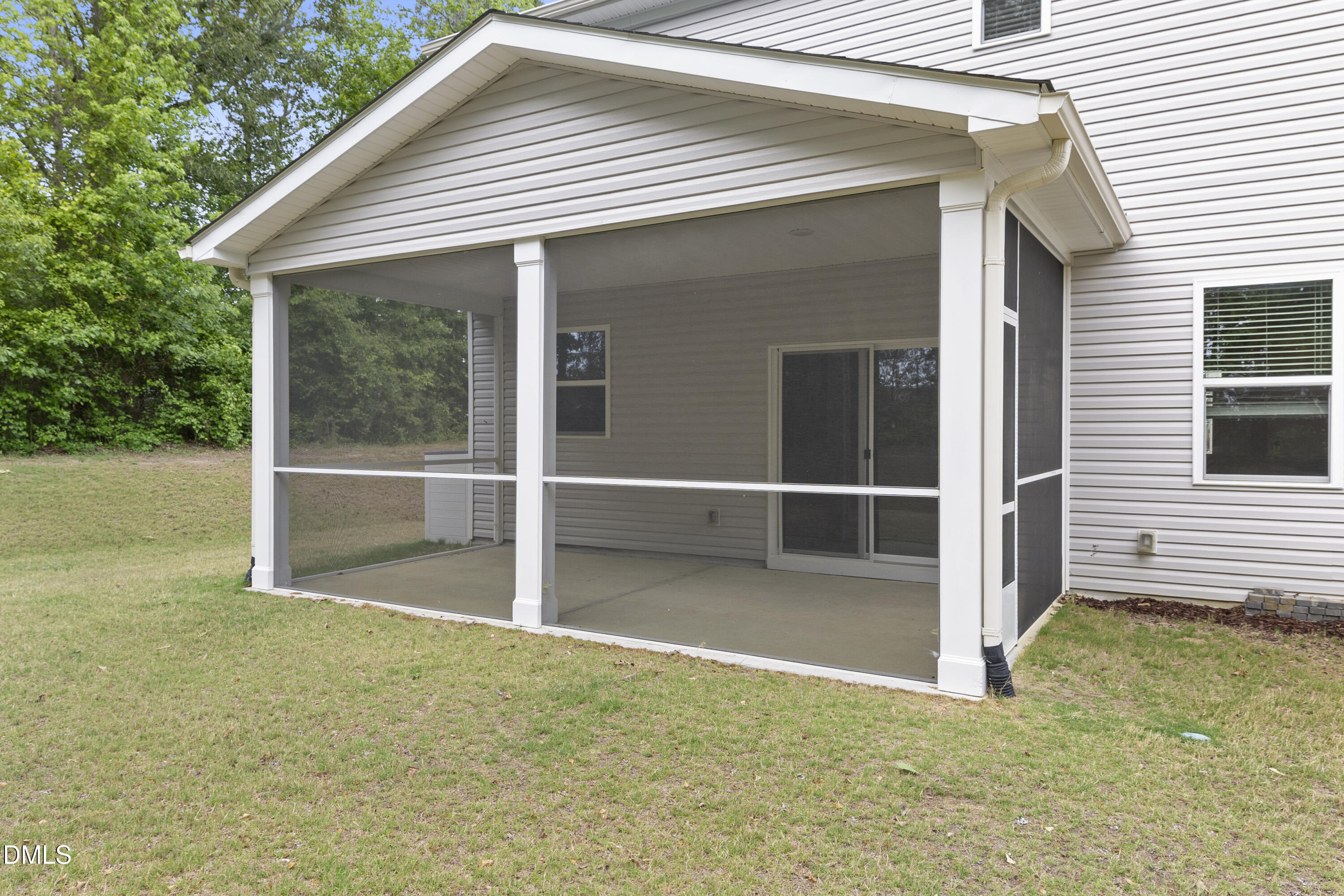 283 Summer Ranch Drive Fuquay-Varina, NC 27526 - Photo 24 of 30 24_screenedpatio_2