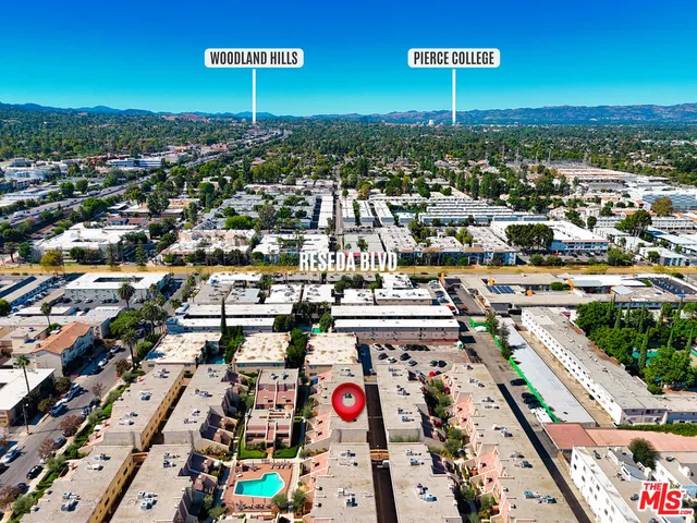 $729,000 | 18419 Collins Street, Unit A, Tarzana, CA 91356