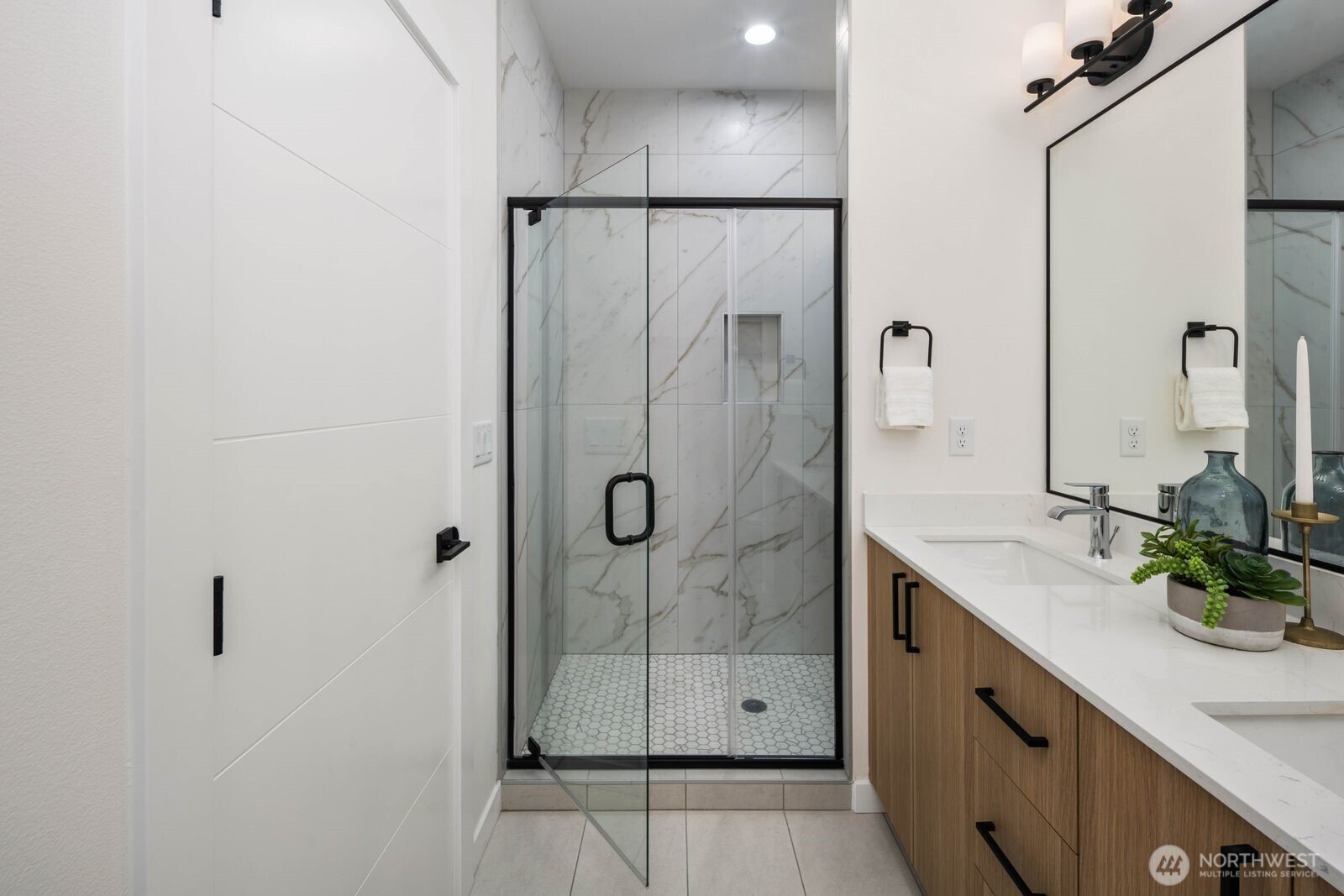 548 South Cloverdale Street, Unit A Seattle, WA 98108 - Photo 23 of 39